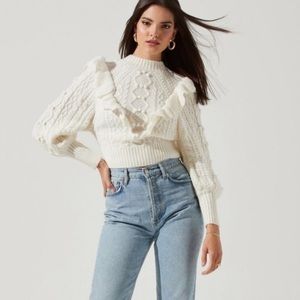 Astr The Label Judy Sweater in Ivory